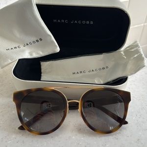Marc Jacobs Authentic Tortoise Sunglasses full set